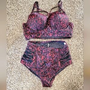 Torrid sz 1 cheetah print swimsuit set